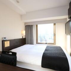 APA Hotel Shinbashi Onarimon комната для гостей