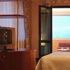 Отель Hostellerie Du Cheval Blanc Аоста комната для гостей