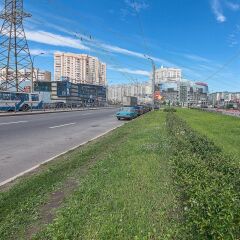 Отель FlatHome24 metro Komendanskiy prospect Санкт-Петербург городской автобус
