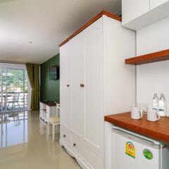 Отель Oceanview Treasure Hotel & Residence Таиланд, Карон-Бич - 1 отзыв об отеле, цены и фото номеров - забронировать отель Oceanview Treasure Hotel & Residence онлайн