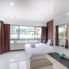 Апартаменты Bangkok Two Bedroom Apartment Бангкок фото 24