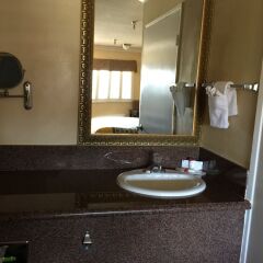 Отель Travelodge Chatsworth США, Лос-Анджелес - отзывы, цены и фото номеров - забронировать отель Travelodge Chatsworth онлайн ванная
