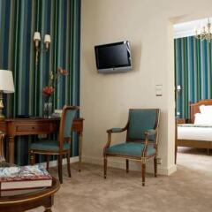 Hotel Mayfair 4* Стандартный номер с различными типами кроватей фото 16