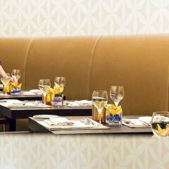 Отель Novotel Dubai Deira City Centre в номере фото 2