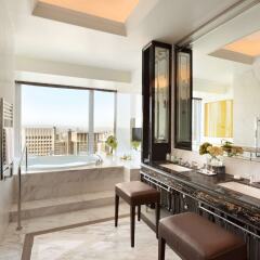 Shangri-La Hotel, Tokyo Токио фото 19