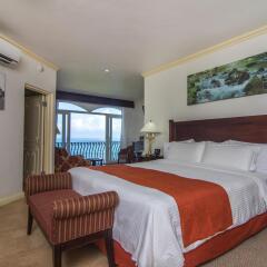 Отель Jewel Paradise Cove Adult Beach Resort & Spa комната для гостей фото 3
