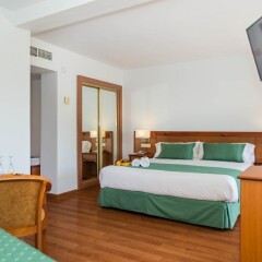 Отель Roc Flamingo комната для гостей фото 5
