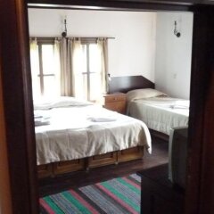 Отель Parlapanova Guest House - Pool Access Боженци комната для гостей фото 3