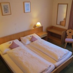 Отель Bernerhof Grindelwald Швейцария, Гриндельвальд - отзывы, цены и фото номеров - забронировать отель Bernerhof Grindelwald онлайн комната для гостей фото 5