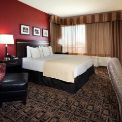 Holiday Inn Hotel & Suites Salt Lake City-Airport West сейф в номере