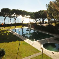 Отель HomeHolidaysRentals Apartamento Les Palmeres - Costa Brava Испания, Бланес - отзывы, цены и фото номеров - забронировать отель HomeHolidaysRentals Apartamento Les Palmeres - Costa Brava онлайн фото 2
