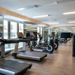 Отель Courtyard by Marriott Tianjin Hongqiao Китай, Тяньцзинь - отзывы, цены и фото номеров - забронировать отель Courtyard by Marriott Tianjin Hongqiao онлайн фитнесс-зал фото 2