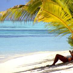Отель EM Beach Maldives пляж