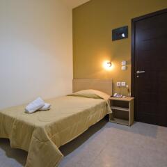 Отель Sylvia Hotel Греция, Родос - 1 отзыв об отеле, цены и фото номеров - забронировать отель Sylvia Hotel онлайн сейф в номере