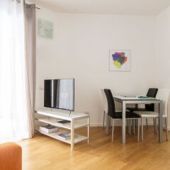 Home At Hotel - Fara комната для гостей фото 2