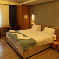 Отель Taksim Central Apart сейф в номере
