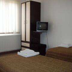 Riskyoff Family Hotel сейф в номере