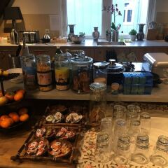 Отель Crown Bed and Breakfast Amsterdam развлечения
