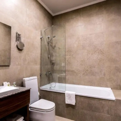 Radisson Blu Iveria Hotel, Tbilisi ванная фото 2