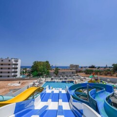 Отель Narcissos Waterpark Resort с домашними животными