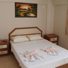 Altinyaz Hotel Чешме сейф в номере
