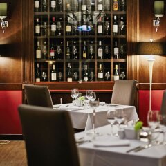 Отель Holiday Inn Krakow City Centre Польша, Краков - 4 отзыва об отеле, цены и фото номеров - забронировать отель Holiday Inn Krakow City Centre онлайн гостиничный бар