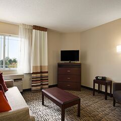 Отель Hawthorn Suites by Wyndham Chicago Schaumburg удобства в номере