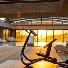 Отель Hilton Madrid Airport Мадрид спортивное сооружение