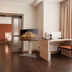 Star Inn Hotel Premium Dresden im Haus Altmarkt, by Quality удобства в номере фото 2