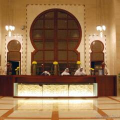 Отель Crowne Plaza Jeddah интерьер отеля