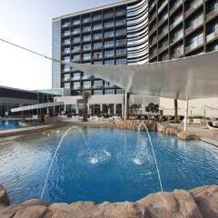 Отель Yas Island Rotana бассейн фото 2