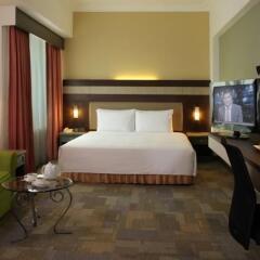 Hotel Armada Petaling Jaya сейф в номере