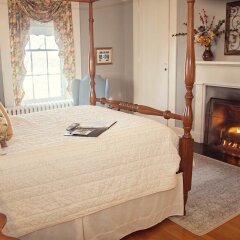 The Carriage Inn B&B in Charles Town, United States of America from 213$, photos, reviews - zenhotels.com guestroom photo 5