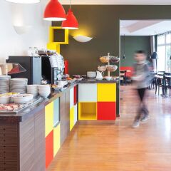 Отель Astoria Swiss Quality Hotel Швейцария, Берн - отзывы, цены и фото номеров - забронировать отель Astoria Swiss Quality Hotel онлайн питание фото 3