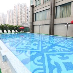 Отель Guangzhou Grand International Hotel Китай, Гуанчжоу - 8 отзывов об отеле, цены и фото номеров - забронировать отель Guangzhou Grand International Hotel онлайн бассейн фото 3