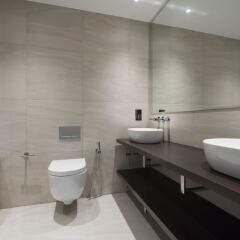 Отель Posh 2BR Westminster Suites by Sonder Великобритания, Лондон - отзывы, цены и фото номеров - забронировать отель Posh 2BR Westminster Suites by Sonder онлайн ванная фото 2