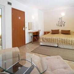 Отель Family Hotel Venera Болгария, Свети Влас - отзывы, цены и фото номеров - забронировать отель Family Hotel Venera онлайн комната для гостей фото 5