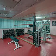Отель Tulip Inn Sharjah фитнесс-зал фото 3