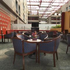 Отель Fiesta Inn Tlalnepantla Тлальнепантла-де-Бас гостиничный бар