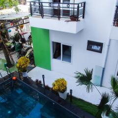Отель Ngoc Sinh Homestay бассейн фото 3