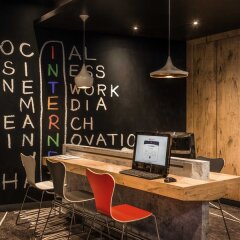 Отель Ibis Paris Montmartre Париж фото 2