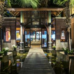 Отель Mercure Samui Chaweng Tana интерьер отеля