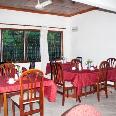 Отель Villa de Roses Сейшельские острова, Остров Маэ - 2 отзыва об отеле, цены и фото номеров - забронировать отель Villa de Roses онлайн питание
