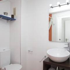 Отель SingularStays Comedias Испания, Валенсия - отзывы, цены и фото номеров - забронировать отель SingularStays Comedias онлайн ванная фото 2