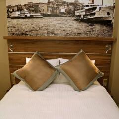 The Pera Hotel в номере