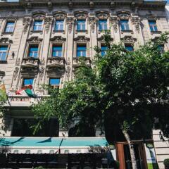 Отель Courtyard by Marriott Budapest City Center бассейн фото 3