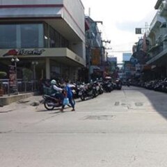Отель P.O. Guesthouse Pattaya Beach парковка
