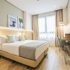 Отель Golden Tulip Barcelona комната для гостей фото 2