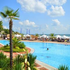 Отель Oasis Resort & Spa бассейн фото 2