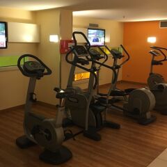 Movenpick Hotel Amsterdam City Centre Амстердам фитнесс-зал фото 4